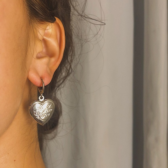 Urban Outfitters Jewelry - Heart Pendant Earrings
